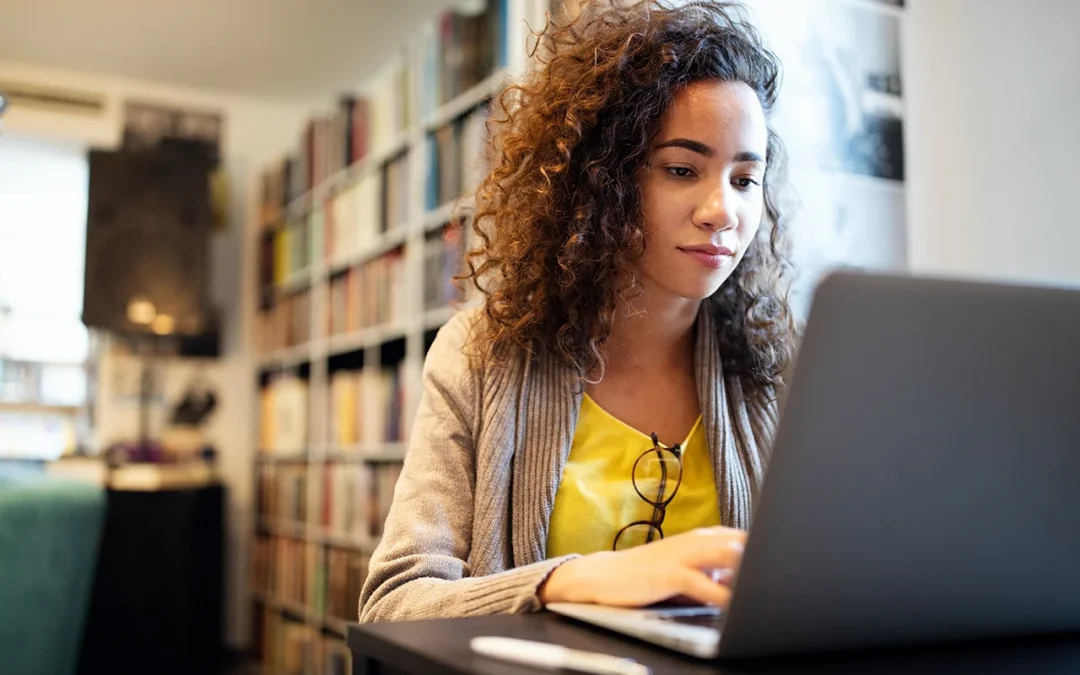 Top 14 Places to Find College Scholarships